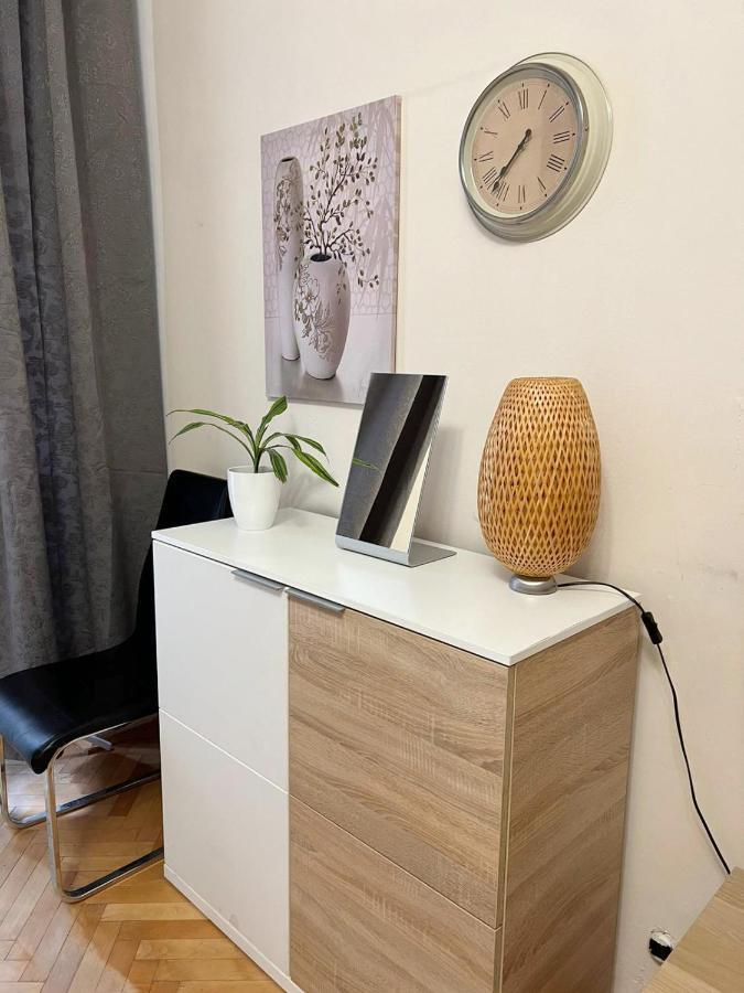 Modern Apartment Krakovska Prága Kültér fotó