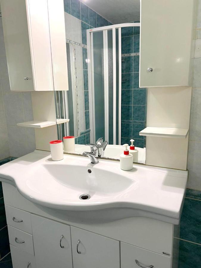 Modern Apartment Krakovska Prága Kültér fotó